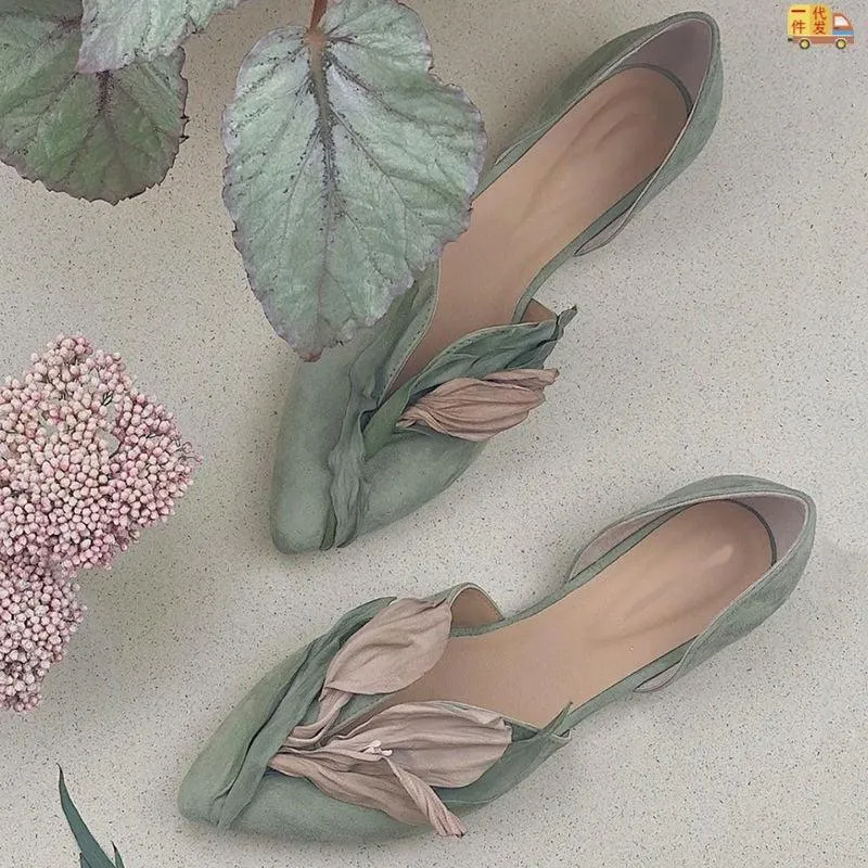 Chic Floral-Inspired Microfiber Flat Shoes