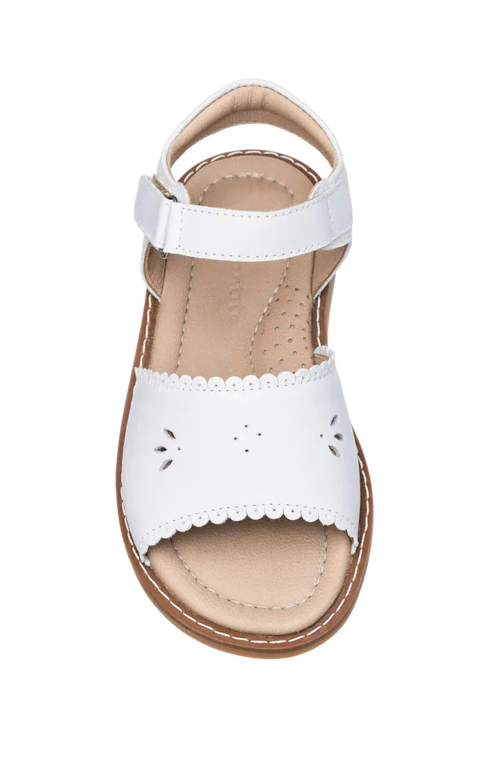 Classic Sandal w/Scallop, White